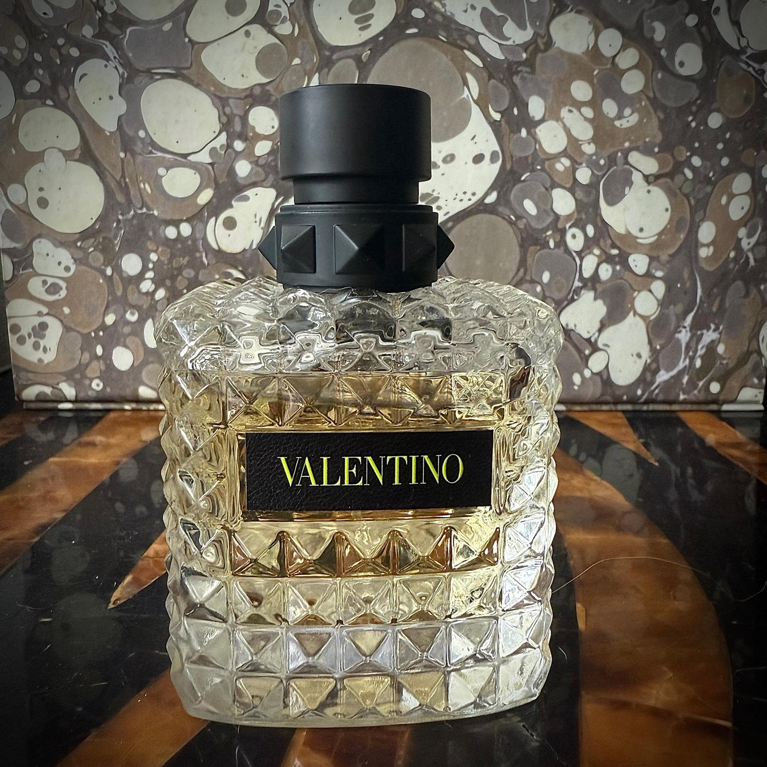 Valentino Donna born in Roma yellow dream eau de parfum