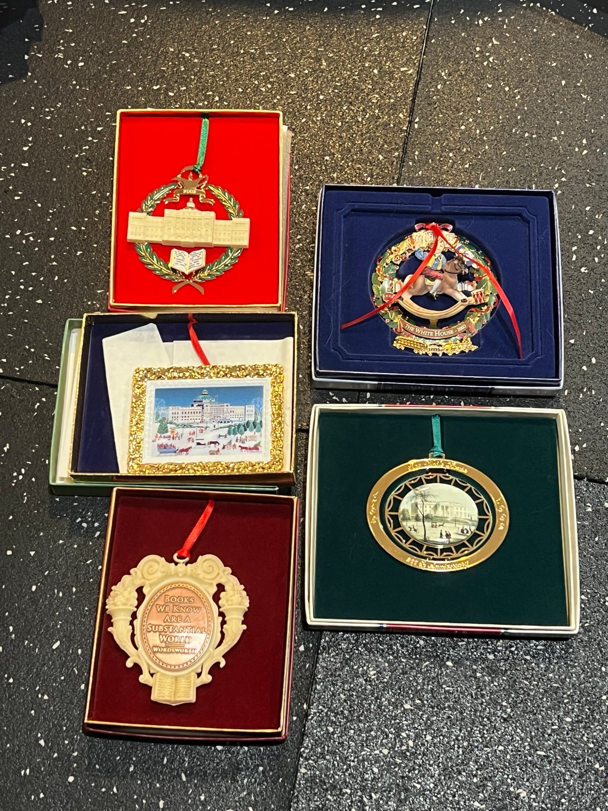 White House & Library of Congress Christmas ornament lot of 5 with boxes