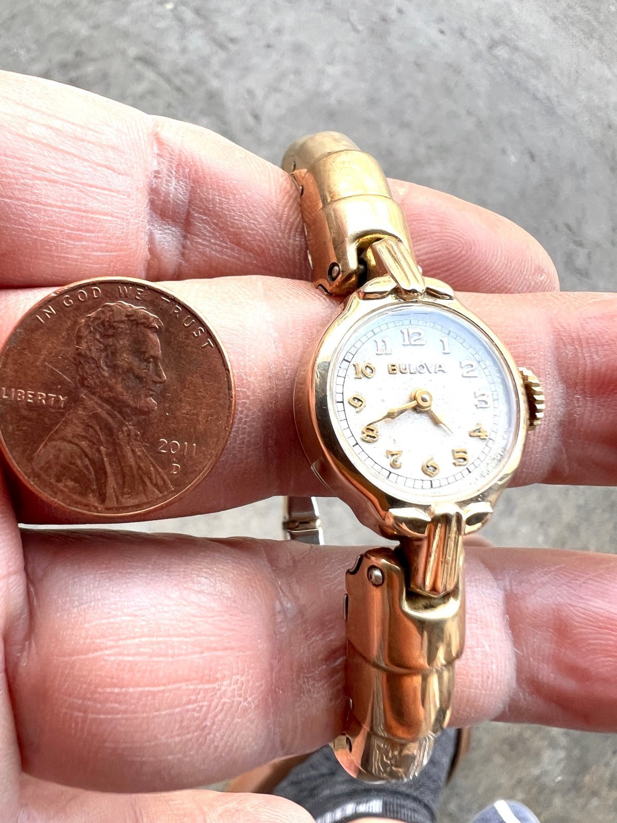 Bulova COCKTAIL mechanical ladies Watch Swiss made, unique bracelet Working.