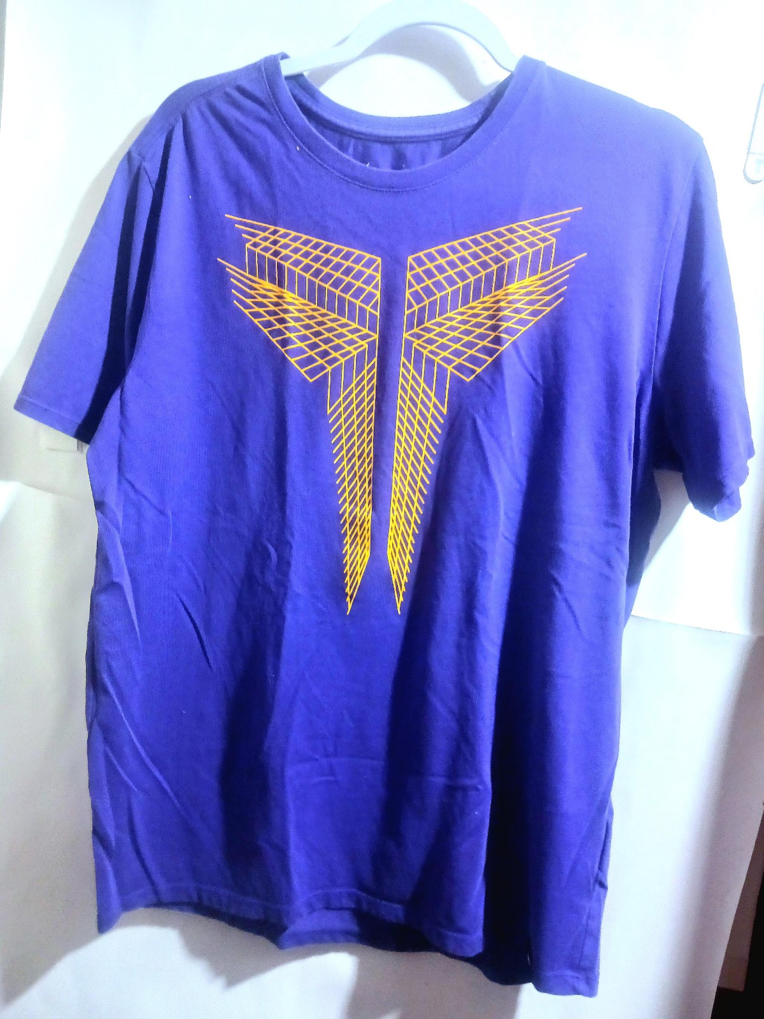 Women's Nike Dri-Fit Athletic Cut T-shirt, Size Large