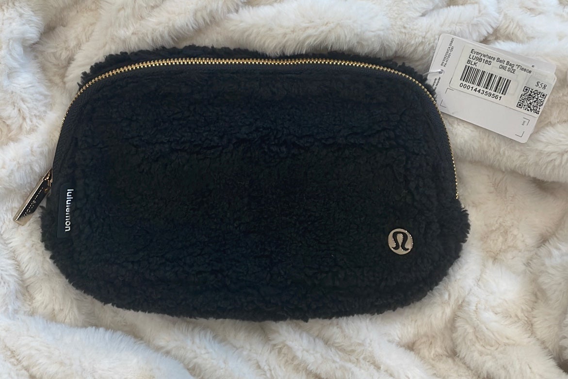 Lululemon Everywhere Fleece Belt Bag