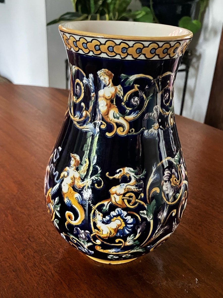 Gien vase - renaissance vase made in Gien France in Loir valley