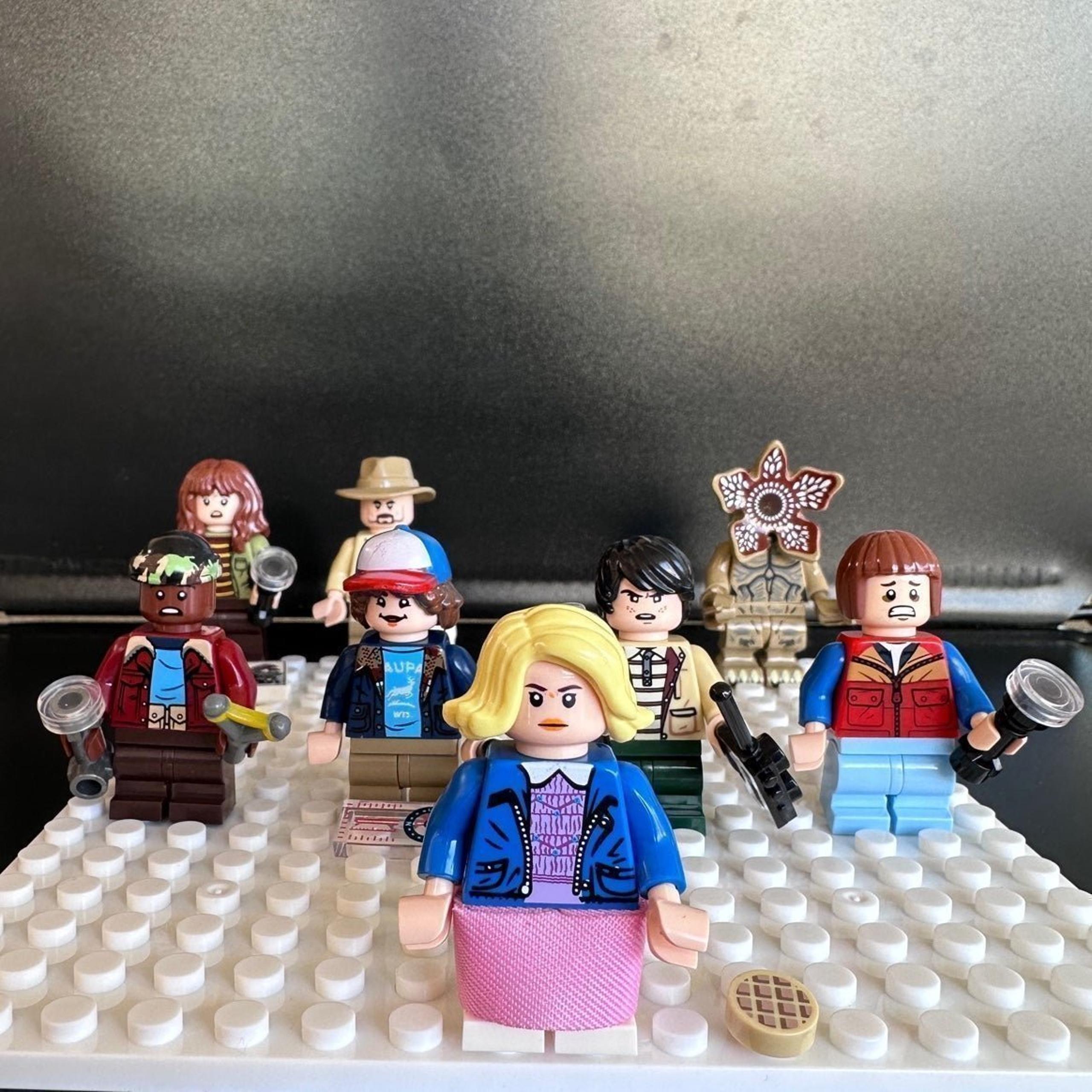 Stranger things Minifigure Lot