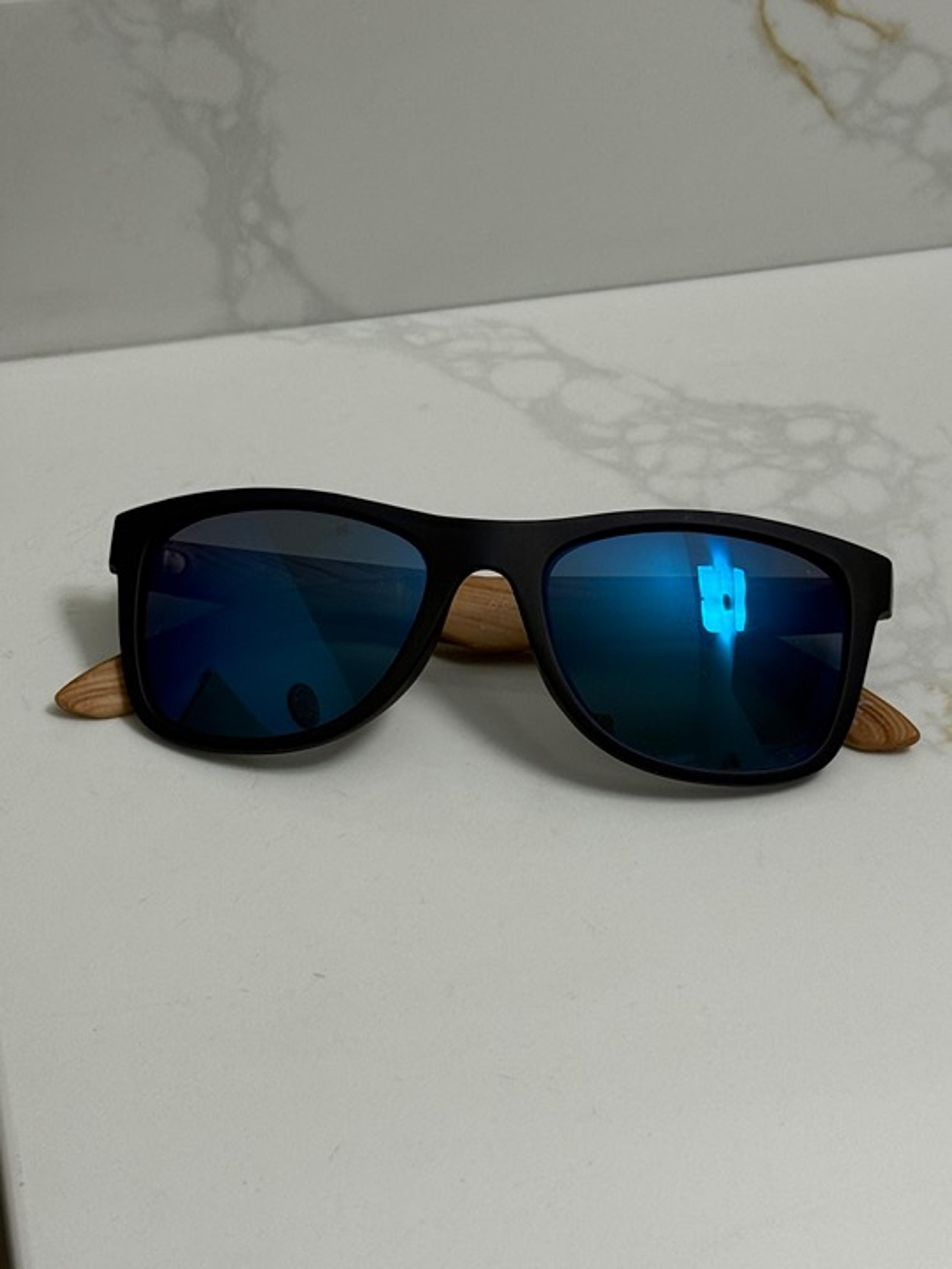 Men's Panama Jack Polarized Black Sunglasses With Wood Temples & Blue Mirror.