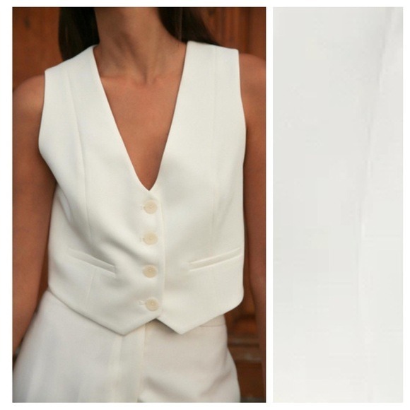 NWT. Zara Oyster-White Short Tailored Waistcoat/Crop V-neck Vest. Size M.