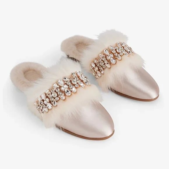 NEW EXPRESS Women US L (9 - 10.5) Sandshell Satin Faux Fur Embellished Slipper
