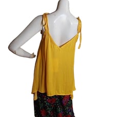 ZARA SPAGHETTI STRAPS SLEEVES WOMEN'S TOP SIZE MEDIUM