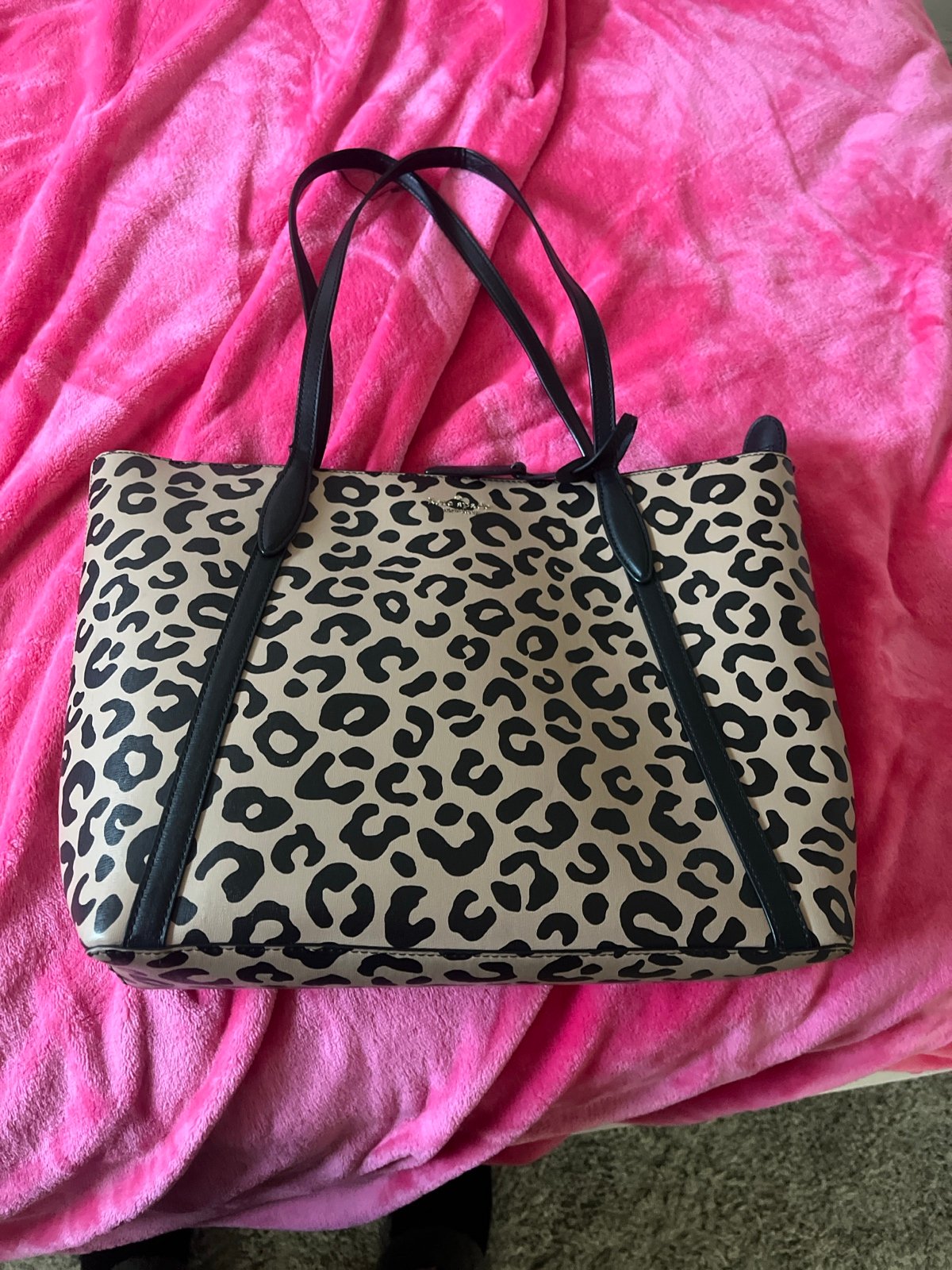 Kate Spade chettah (or leopard) tote bag