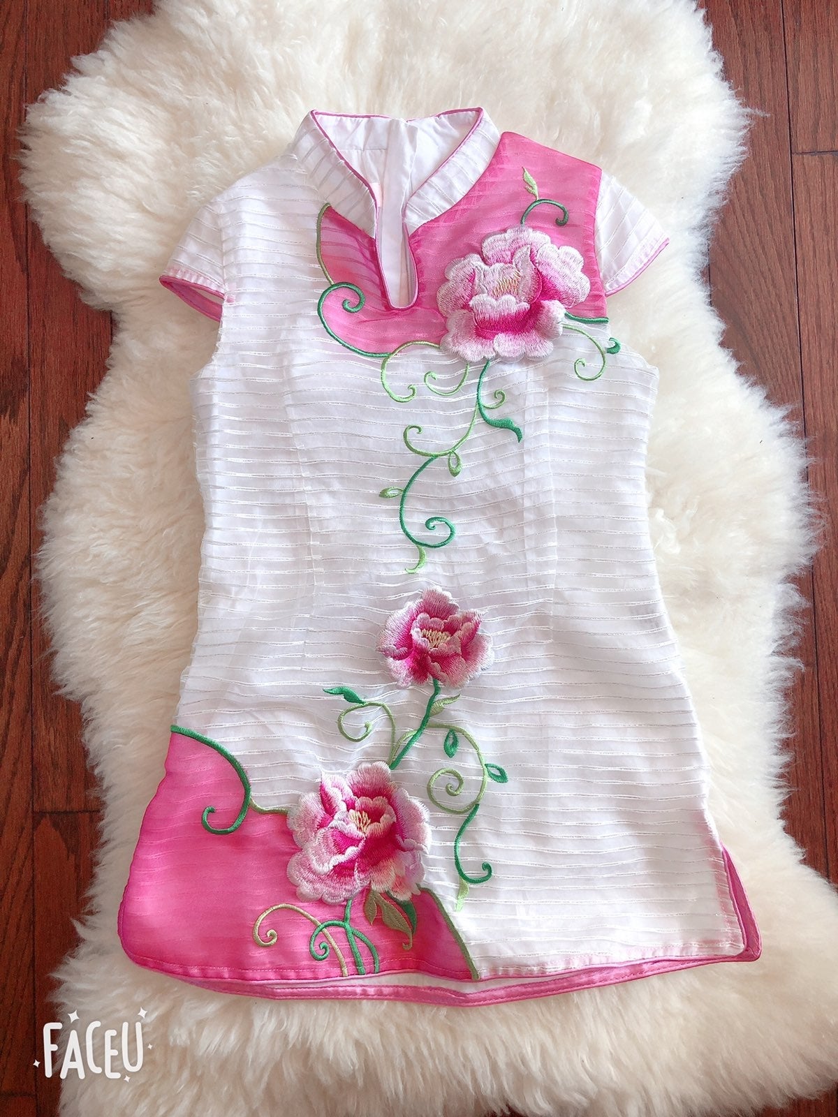 Toddler girl chinese embroidered cheongs