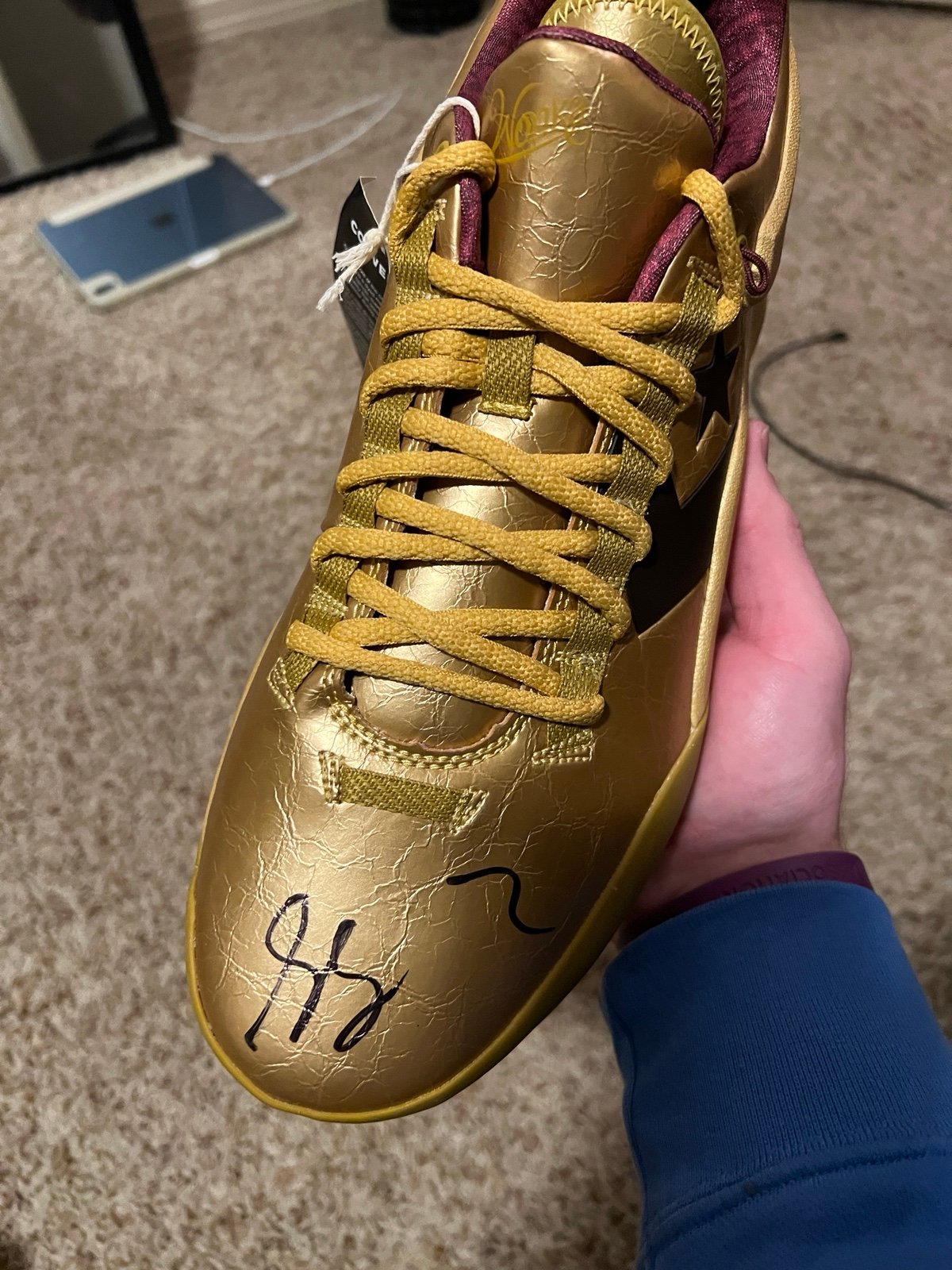 Shai Gilgeous-Alexander autographed shoe