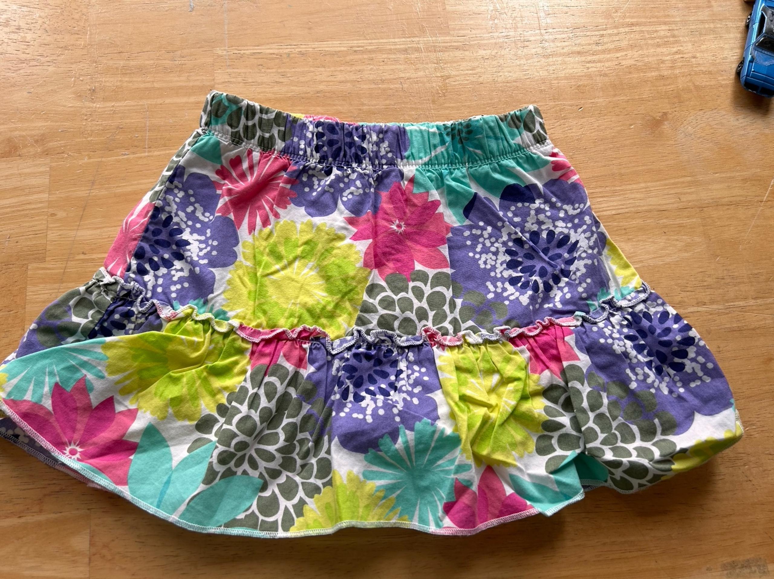 Skirt girls 3t floral caters