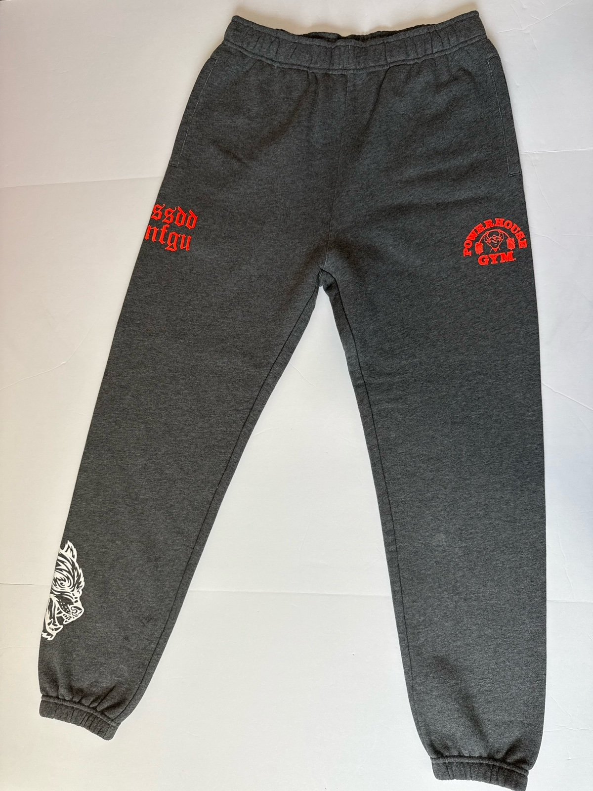 DARC SPORT SHE IRON SIDE COURT SWEATS IN SMALL
