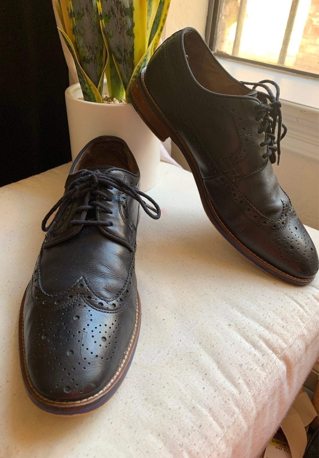 Italian Leather Johnston & Murphy mens' shoes size 9