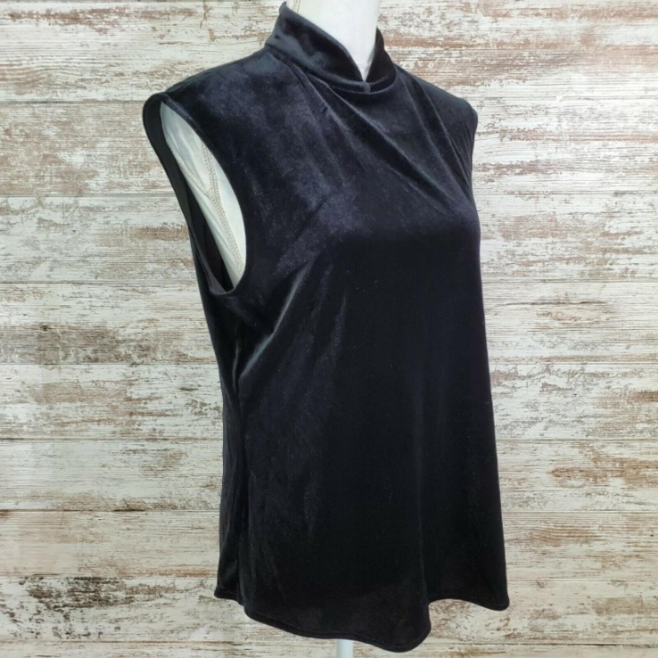 ANNE KLEIN Black Velour Velvet Sleeveless Turtleneck