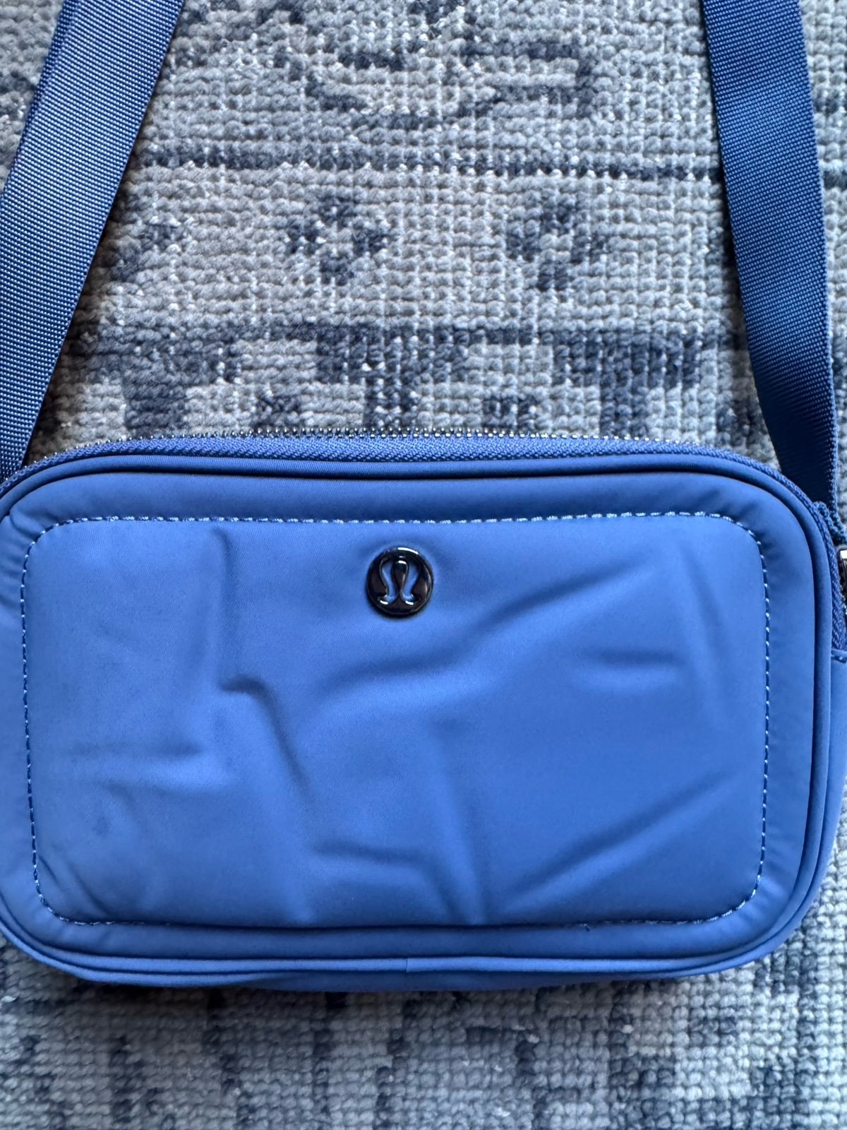 Lululemon adjustable purse and belt bag