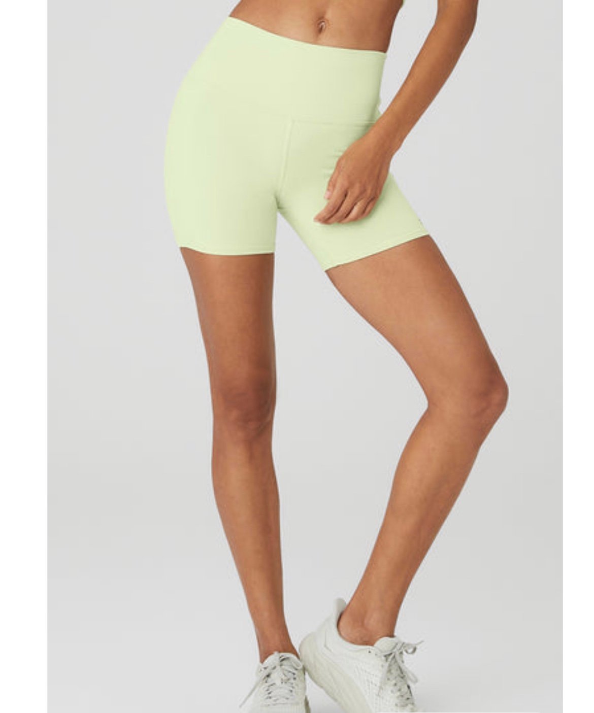 Alo Yoga airbrush shorts outlet iced green tea