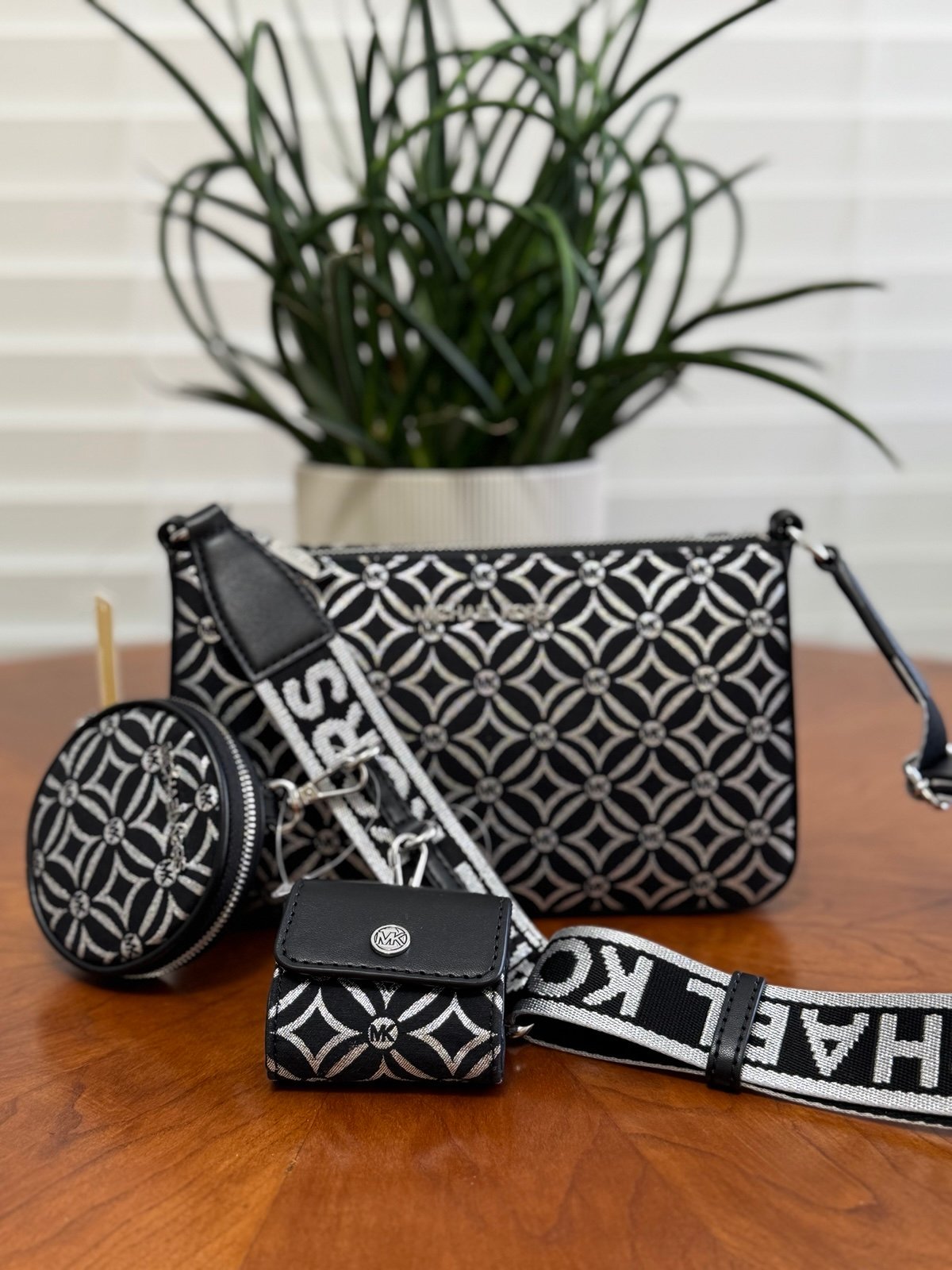 Michael Kors crossbody