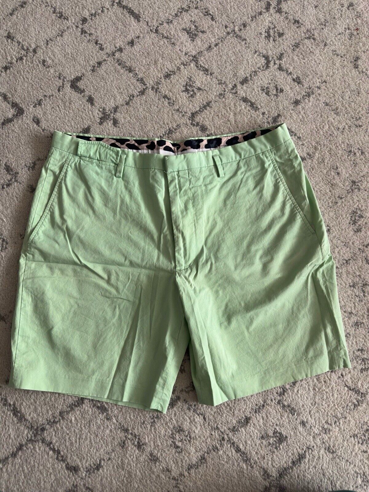 Marc by Marc Jacobs Men's Shorts Pistachio Green Size 34 Pockets Leopard Chino