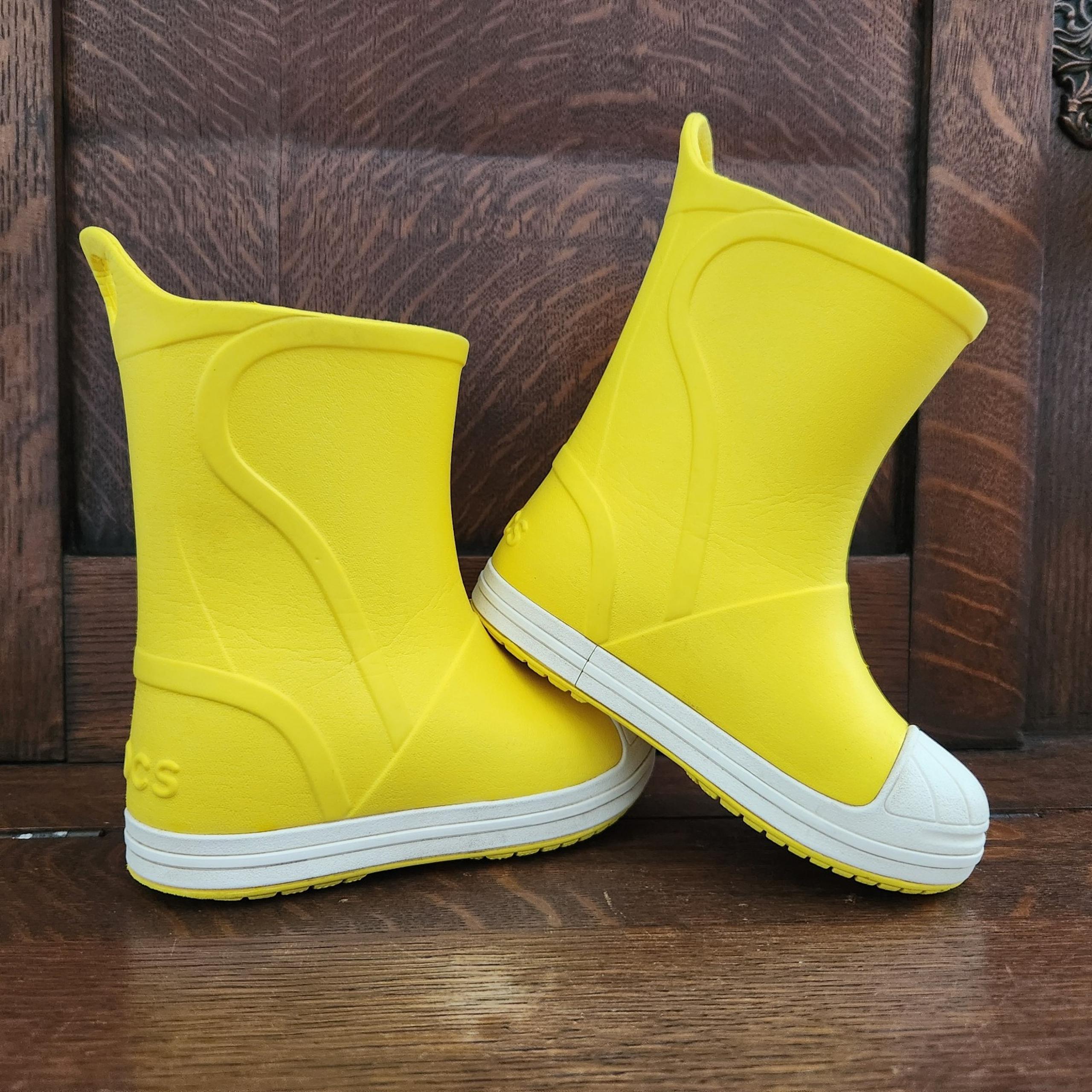 Kids Bump It crocs Boots Size 8