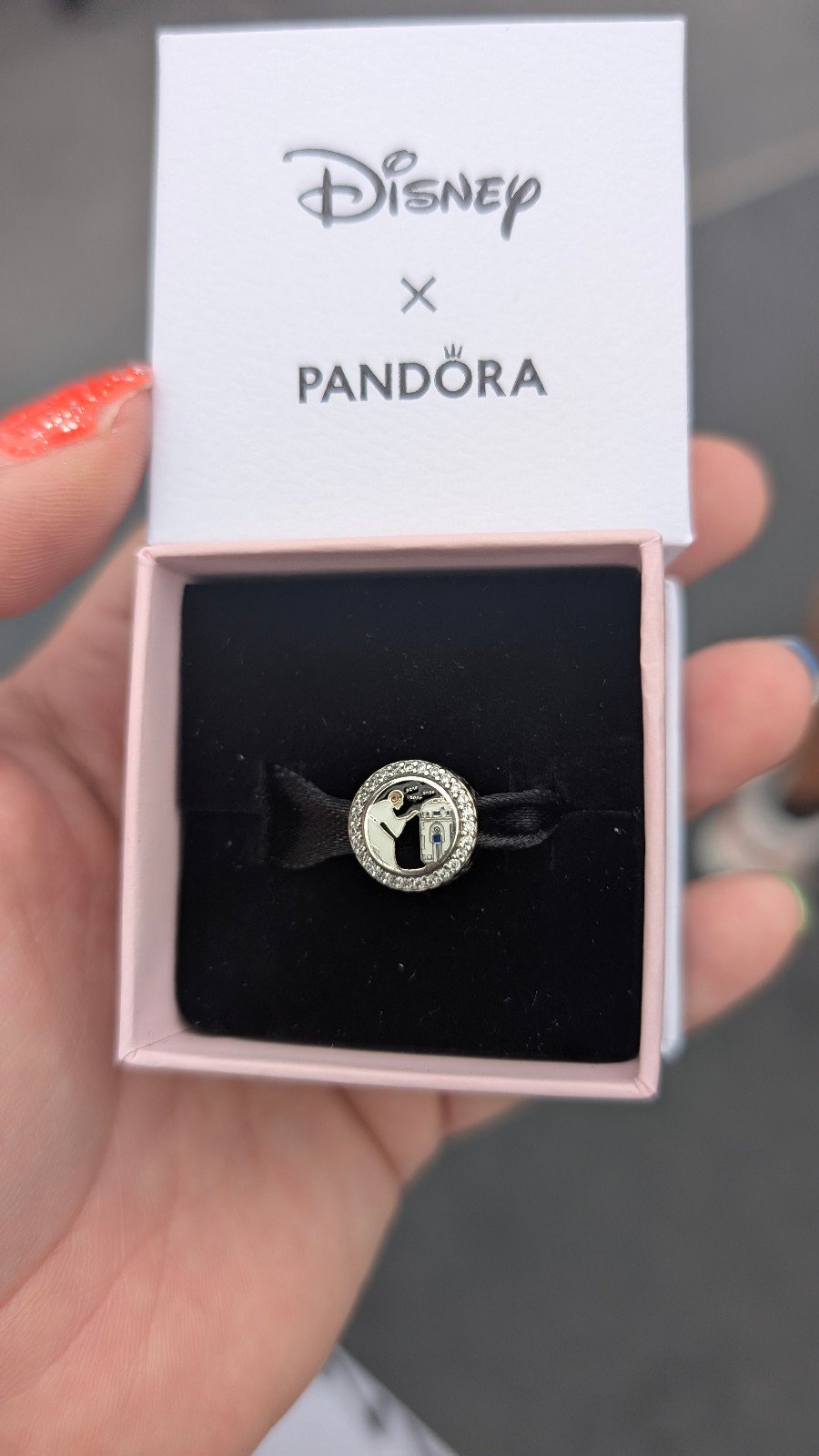 2025 Disney parks Pandora you're my only hope bead LE500