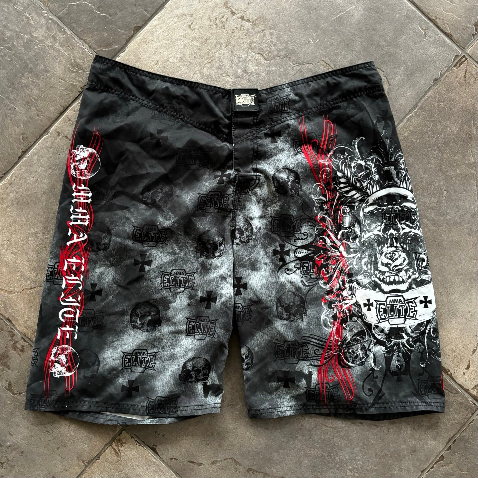 Y2K MMA Elite Swim Trunks Board Shorts Mens L All Over Print Skulls Grunge Skate