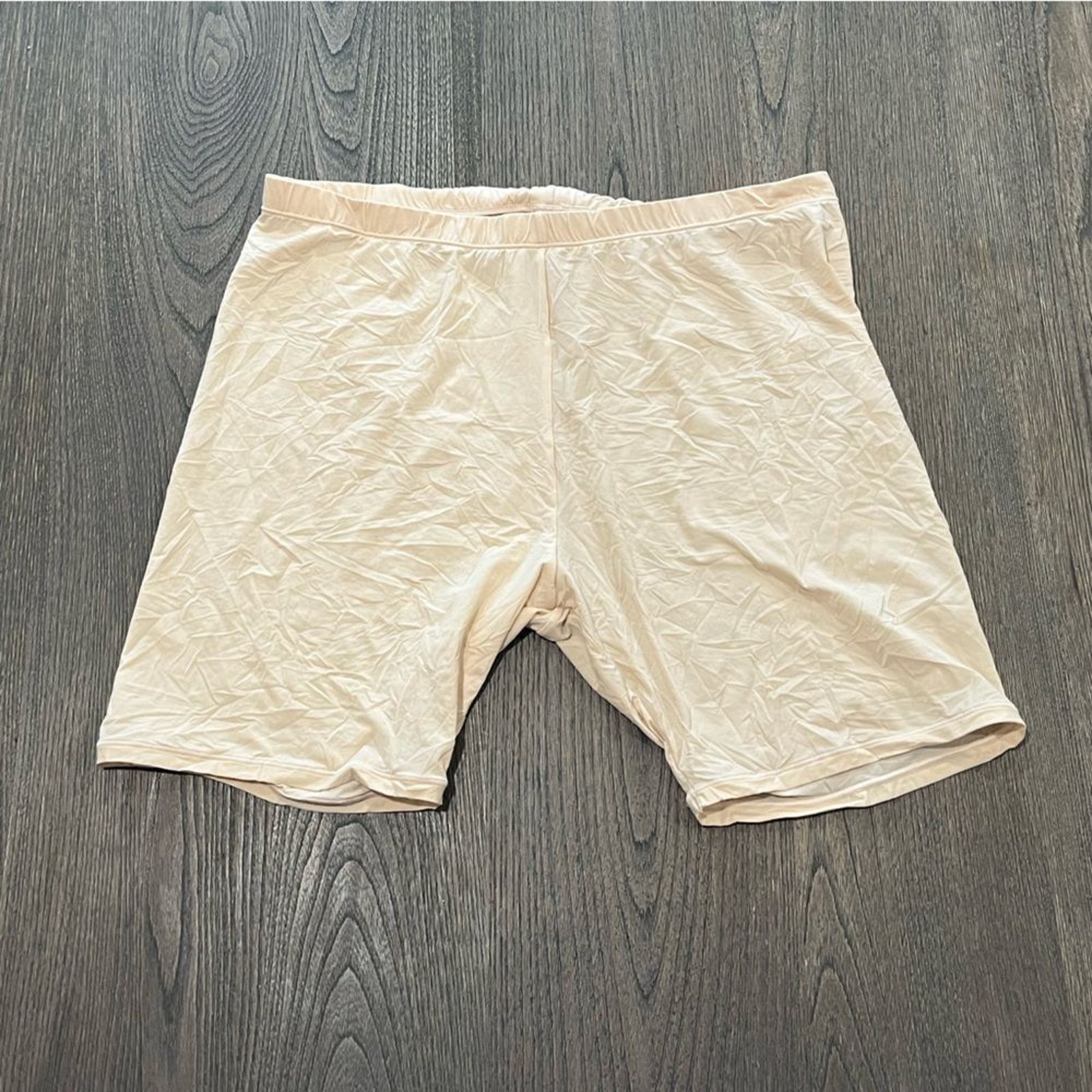 NWT Skims Fits Everybody Bike Shorts Sand Size 2X