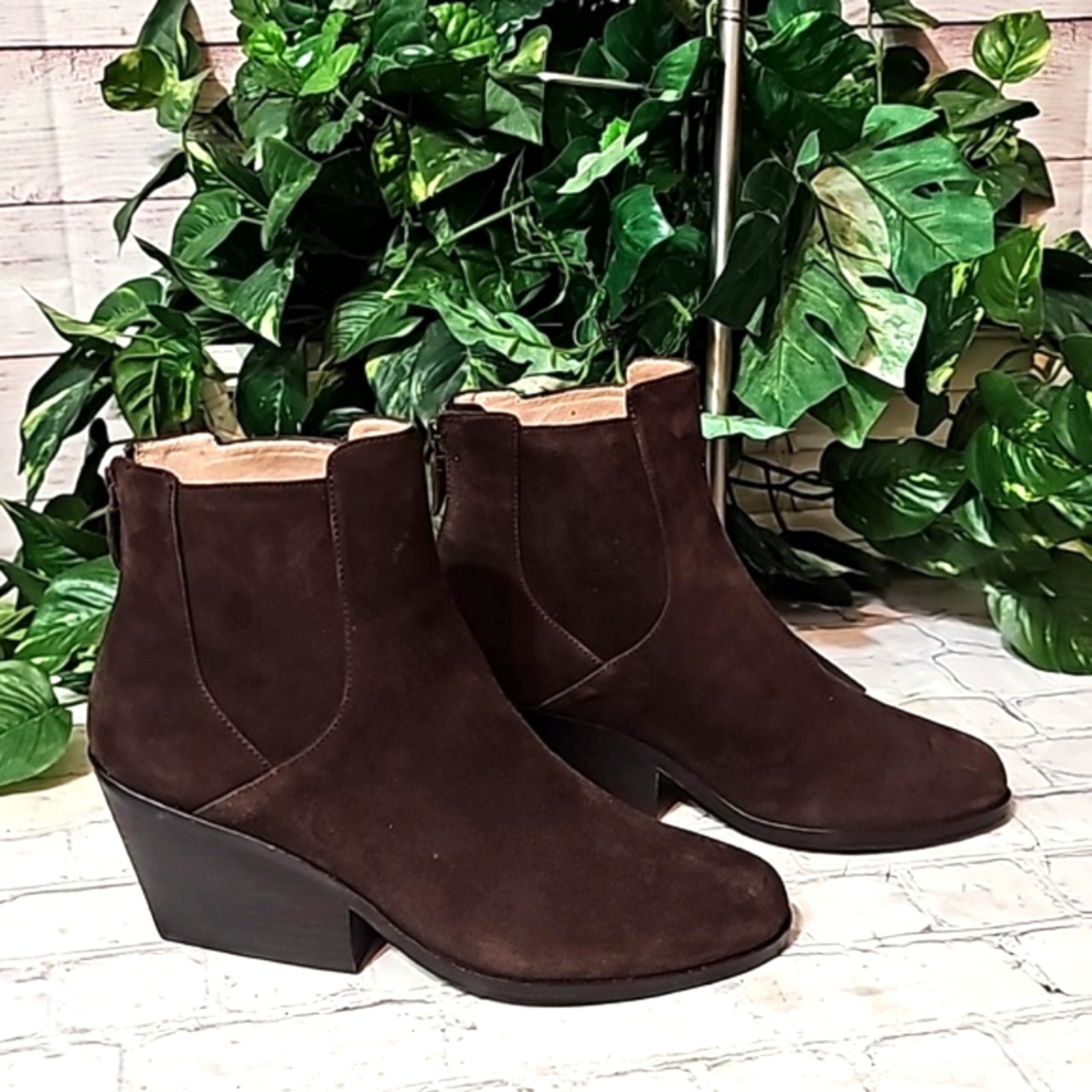 Eileen Fisher Peer-Su Chocolate Ankle Bootie 7.5