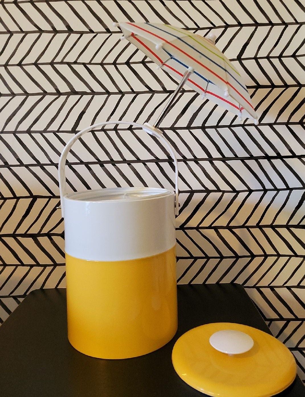 Vintage George Briard ice bucket with Umbrella