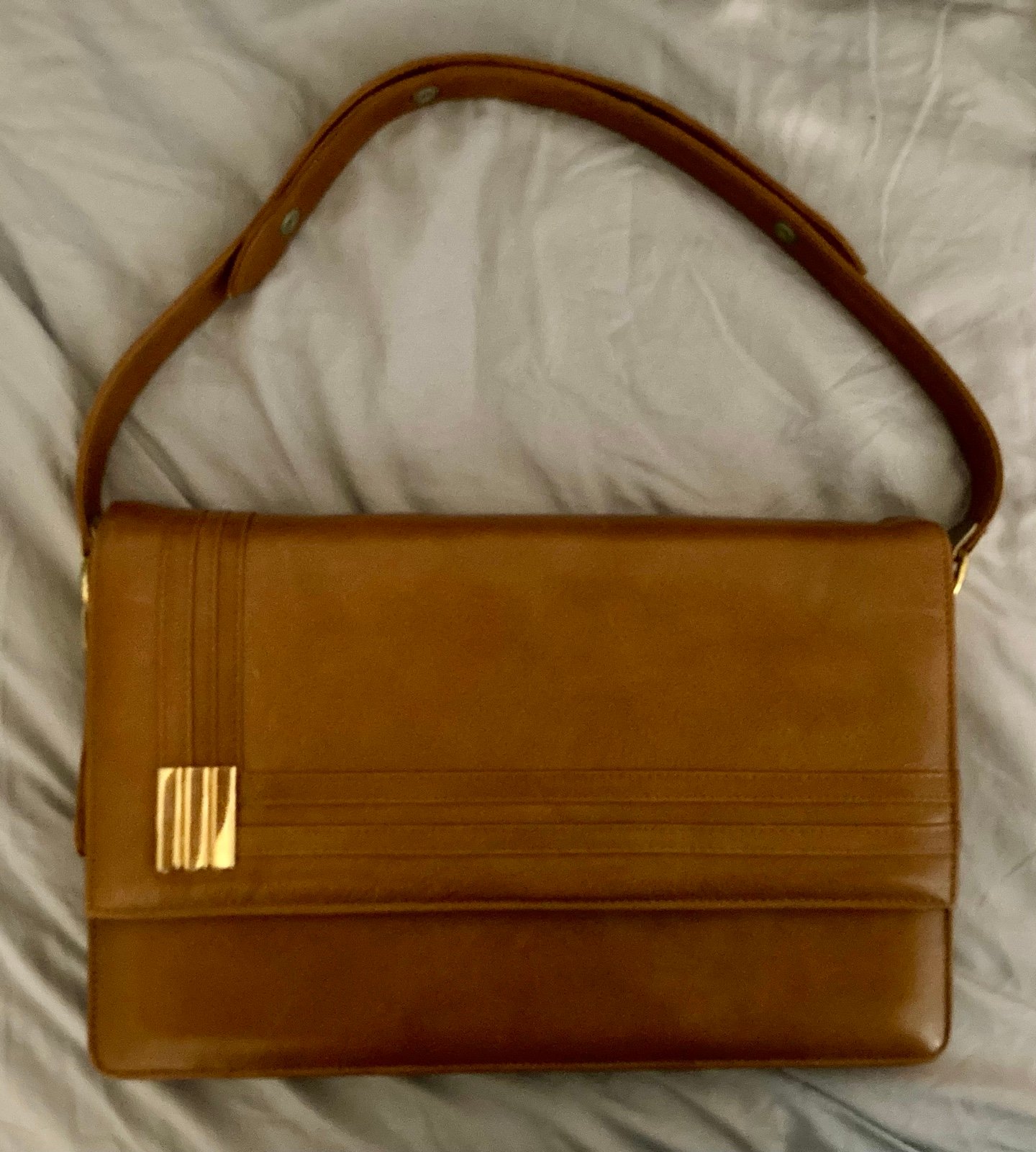 *Vintage Caramel Brown Glove Tanned Leather Shoulder Bag Handbag