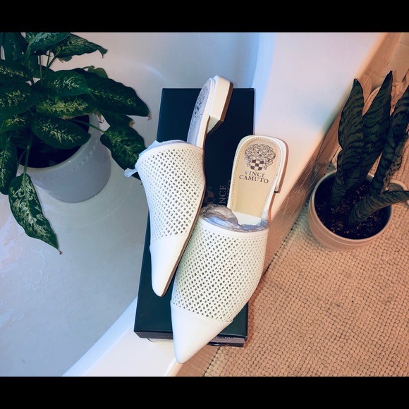 Vince Camuto White Chareese Pointed Toe Mule 9M