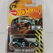 Hot Wheels 1987 Porsche 944 Dirtmeister 87 Mobil 1 RLC Creations Exclusive