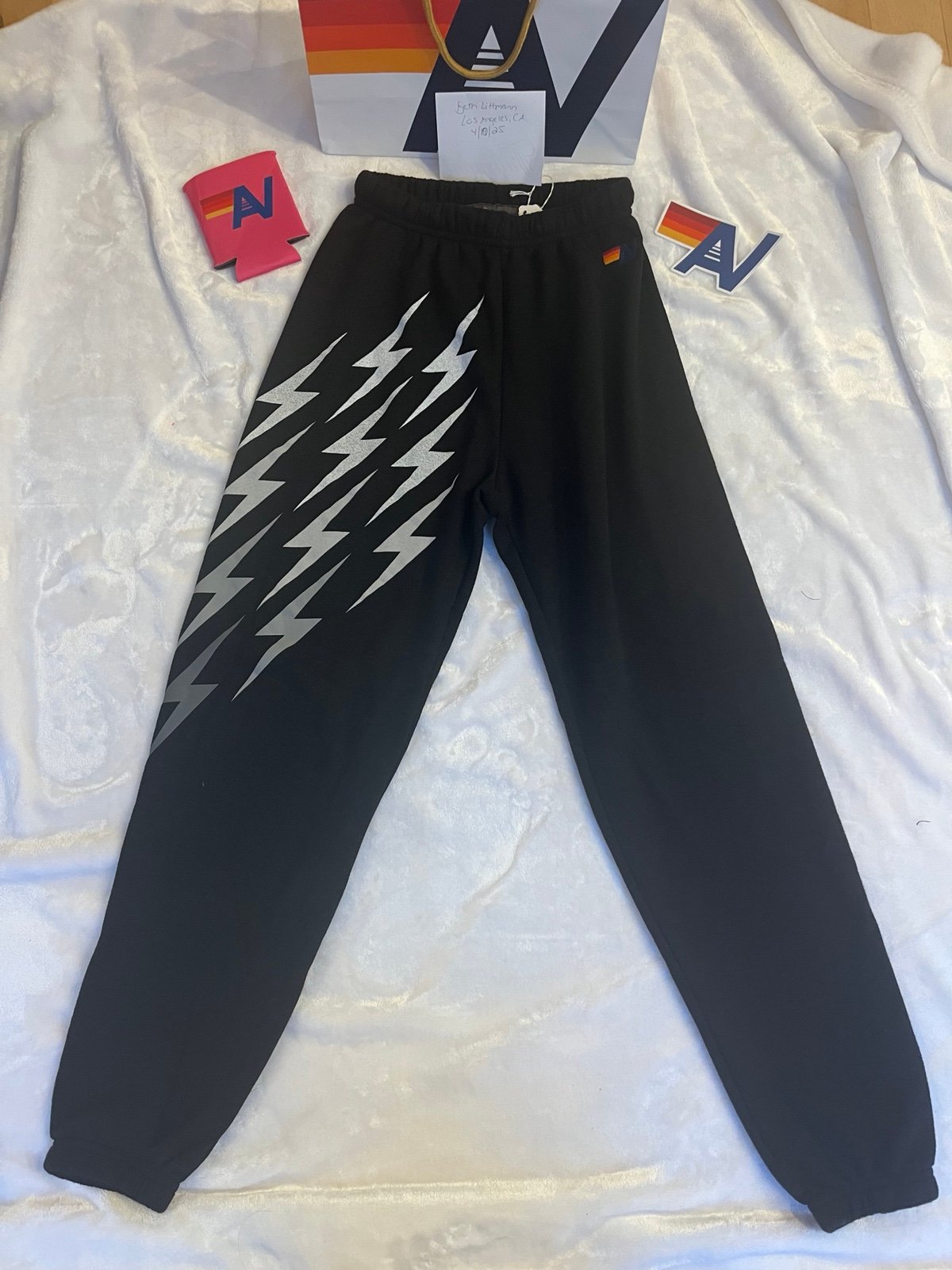 NWT AVIATOR NATION Bolt Gradient Black Small
