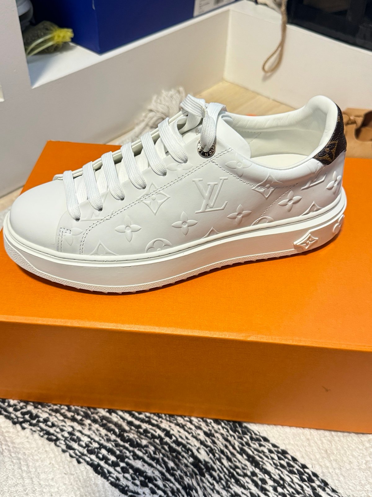 women sneakers