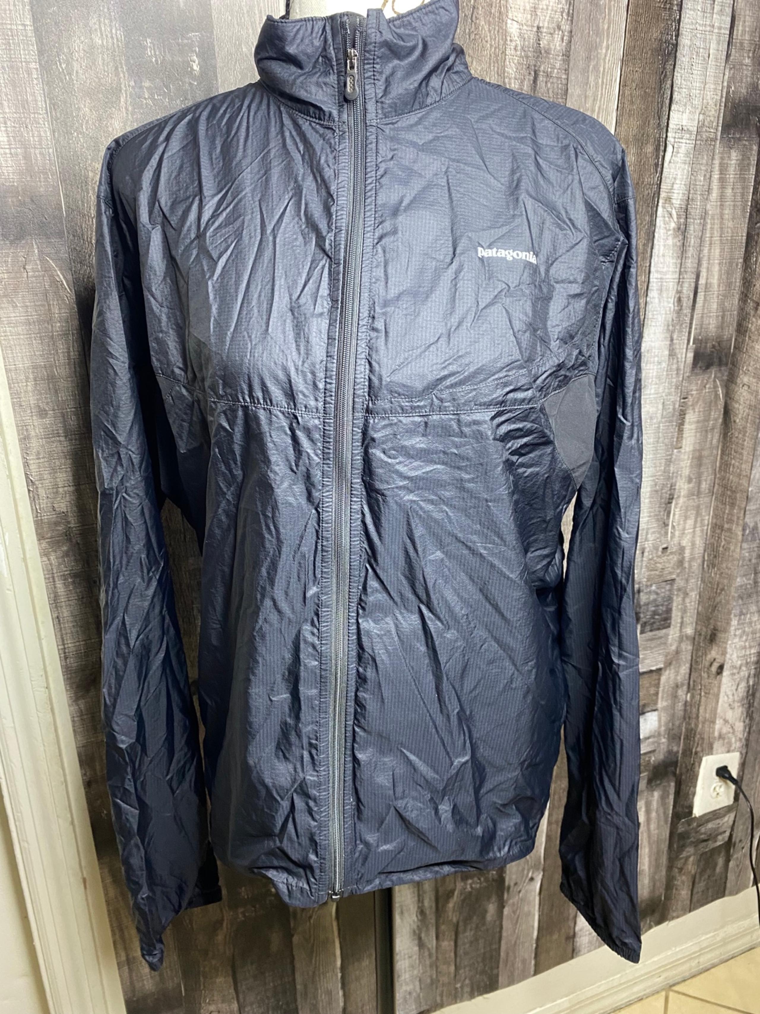 Patagonia windbreaker