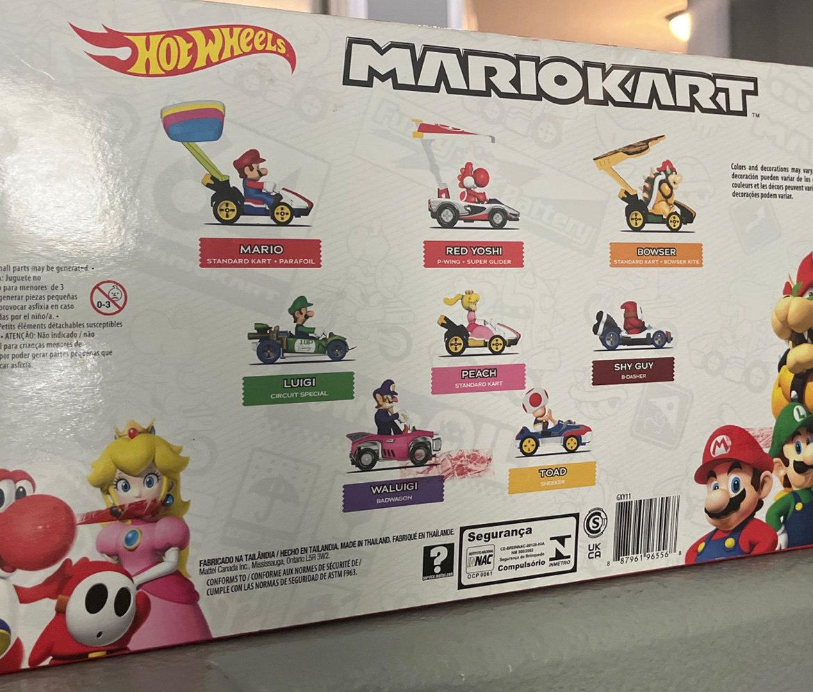 Mario kart hot wheels, eight collector set