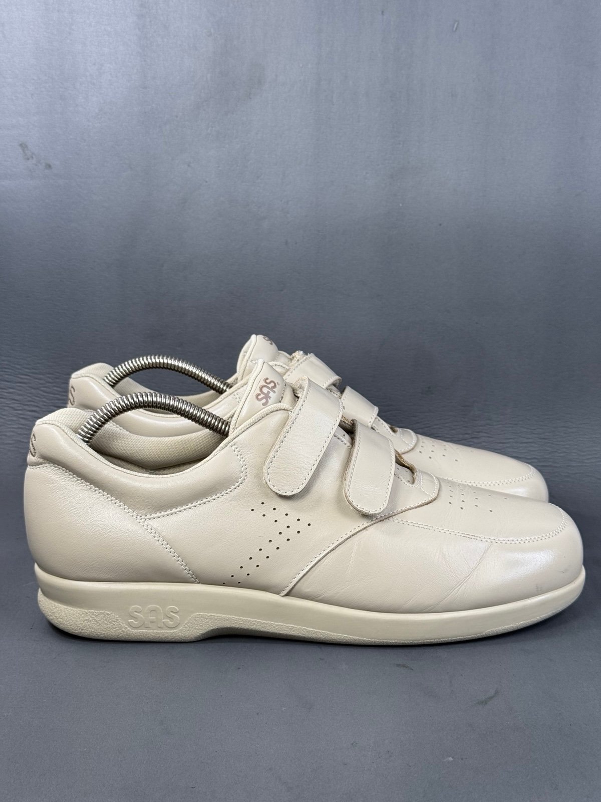 SAS cream white Beige VTO sneaker athletic Walking Shoes men’s size 10.5