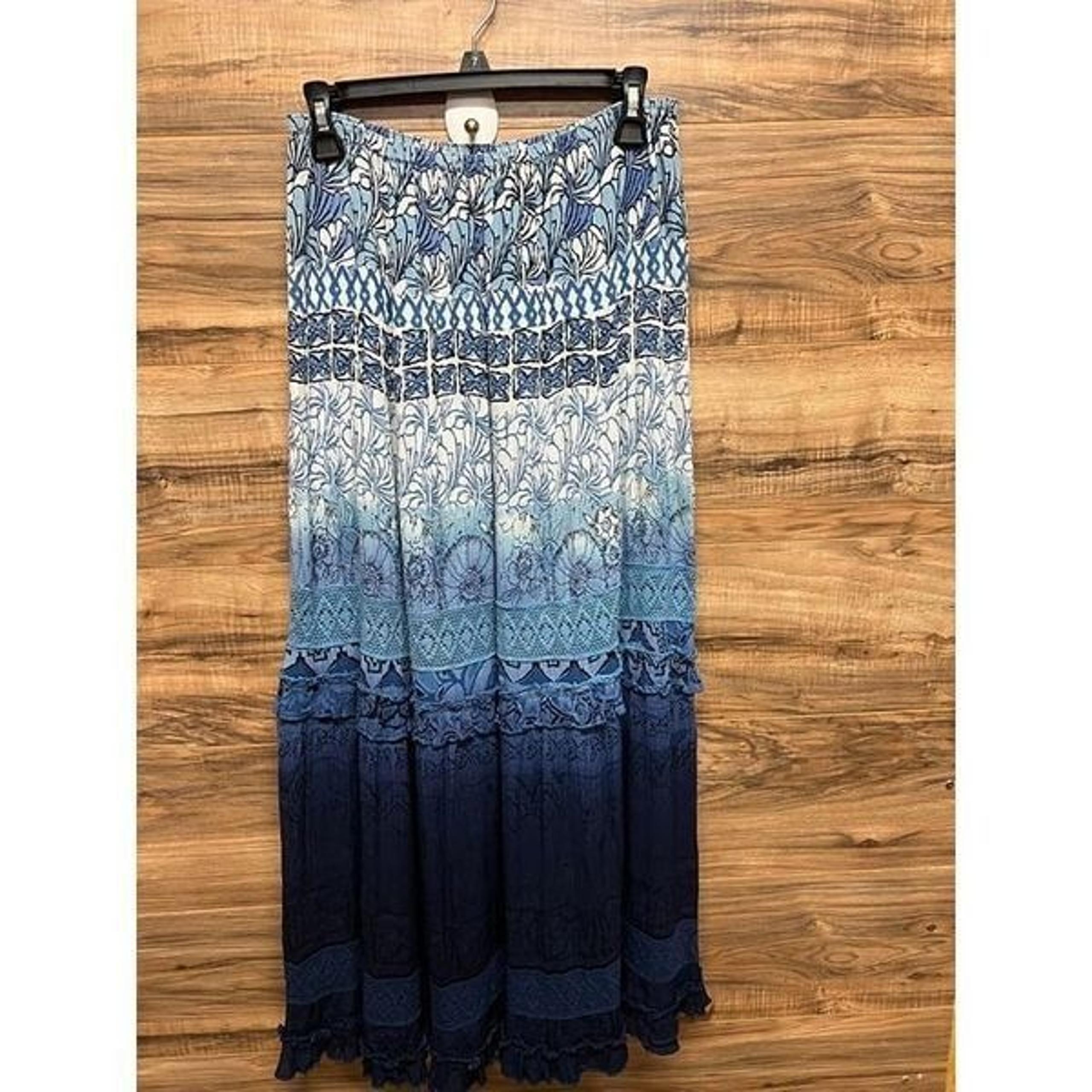 Dressbarn small maxi Skirt