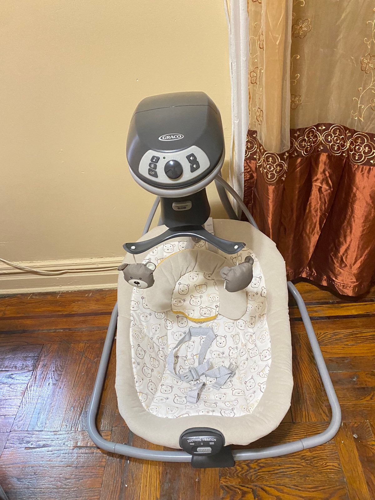 Baby swing