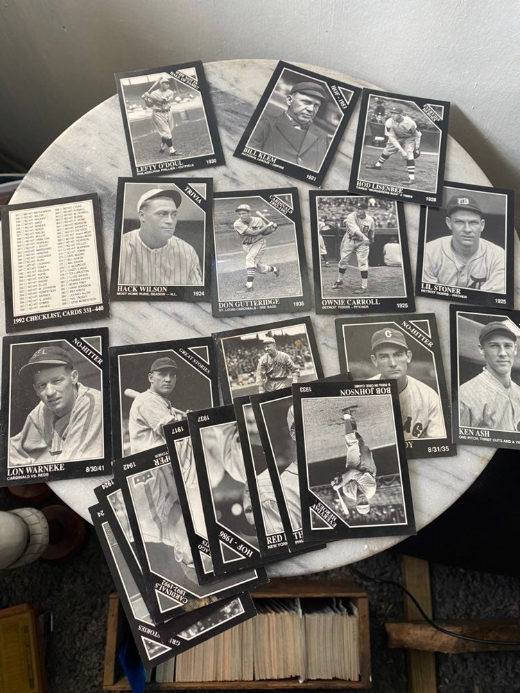 50 Vintage BaseBall Cards