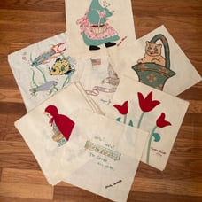 1940s Vintage Quilt Squares - 15 Embroidered and Applique - Linen - 12.5 inch