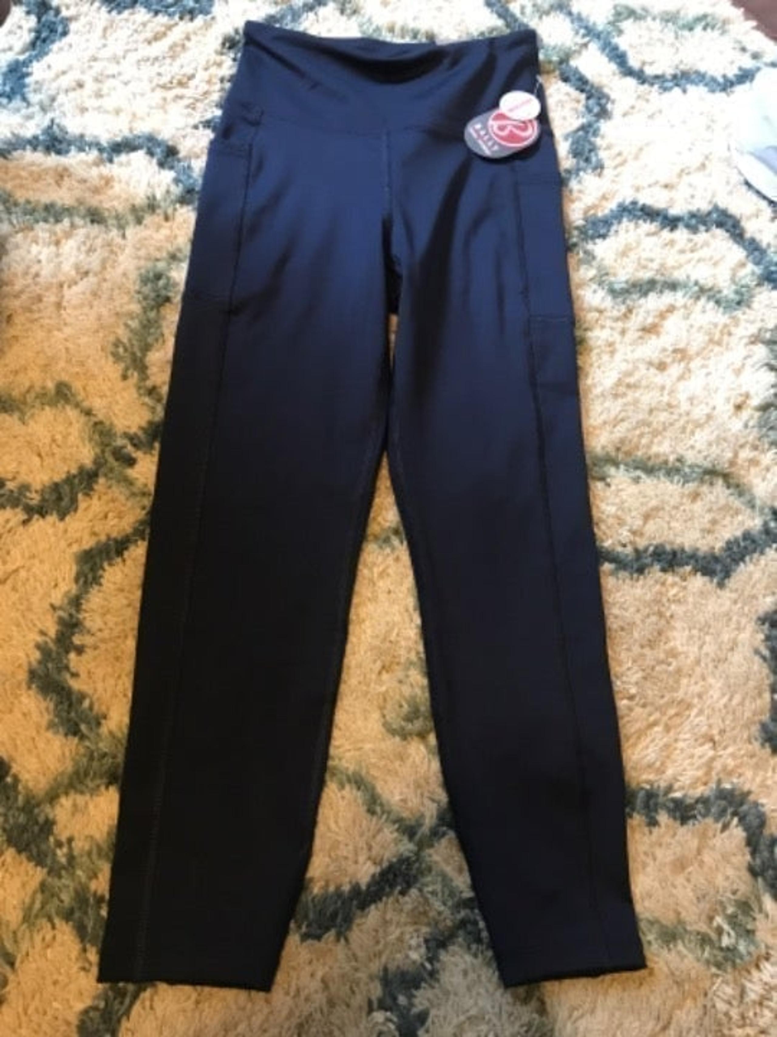 Bally mid calf Capri leggings