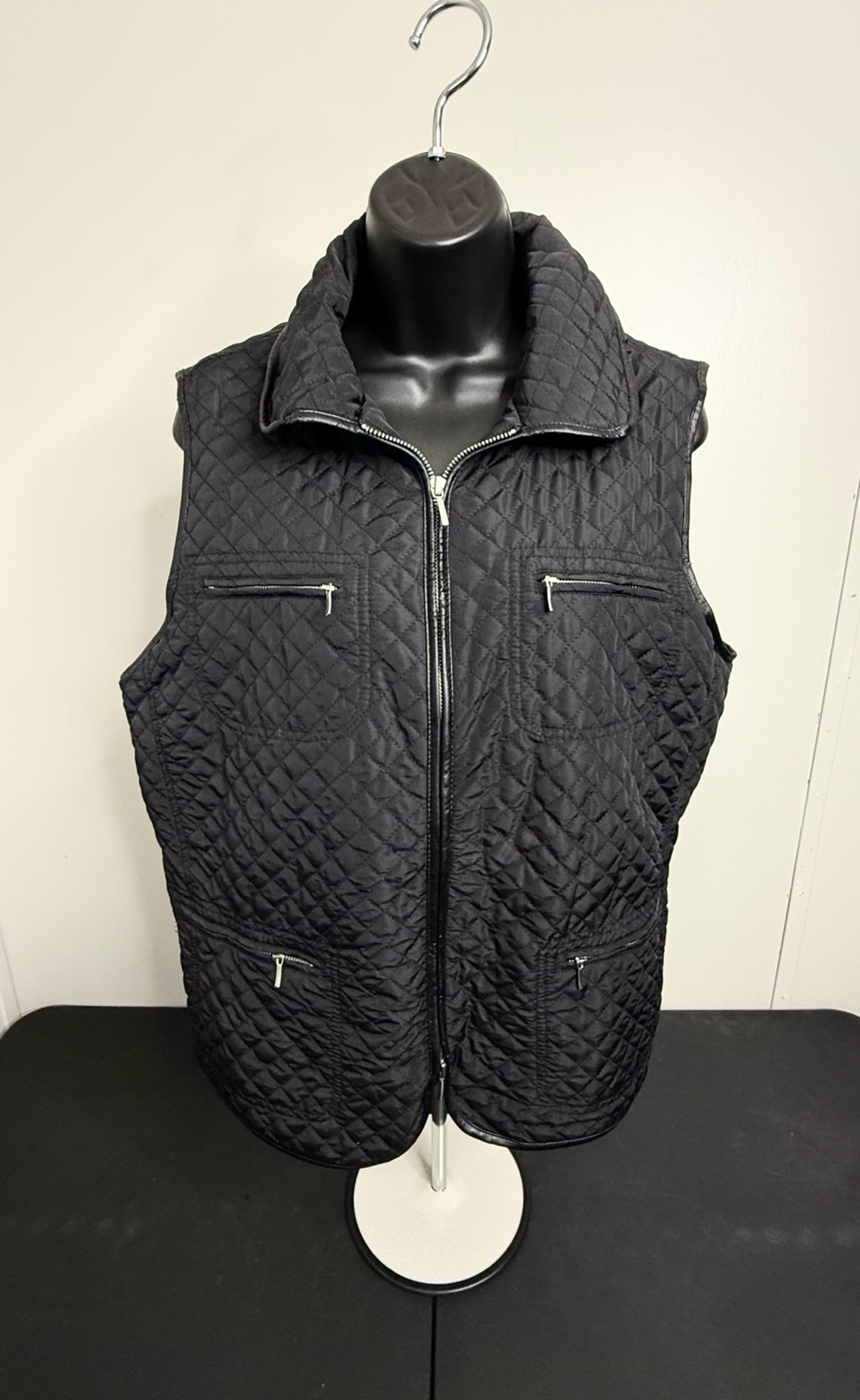 VTG Talbots Women Black Quilted Puffer Vest Full Zip Pockets Size Large