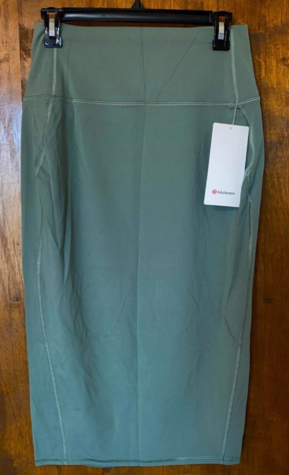 Lululemon Size 10 Nulu Slim Fit HR Skirt NEW