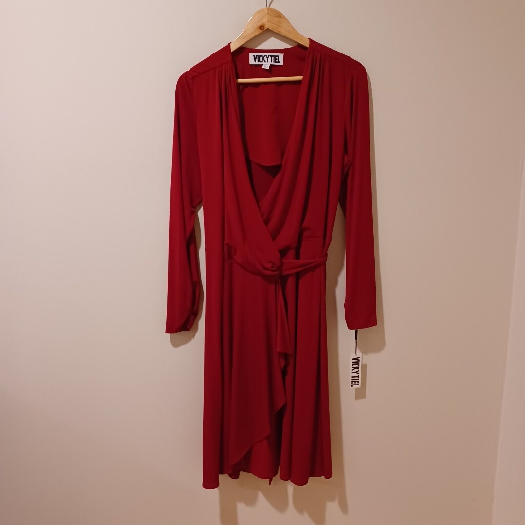 NWT Vicky Tiel Red Wrap Slinky Long Sleeve V-Neck Dress Size L Career Casual