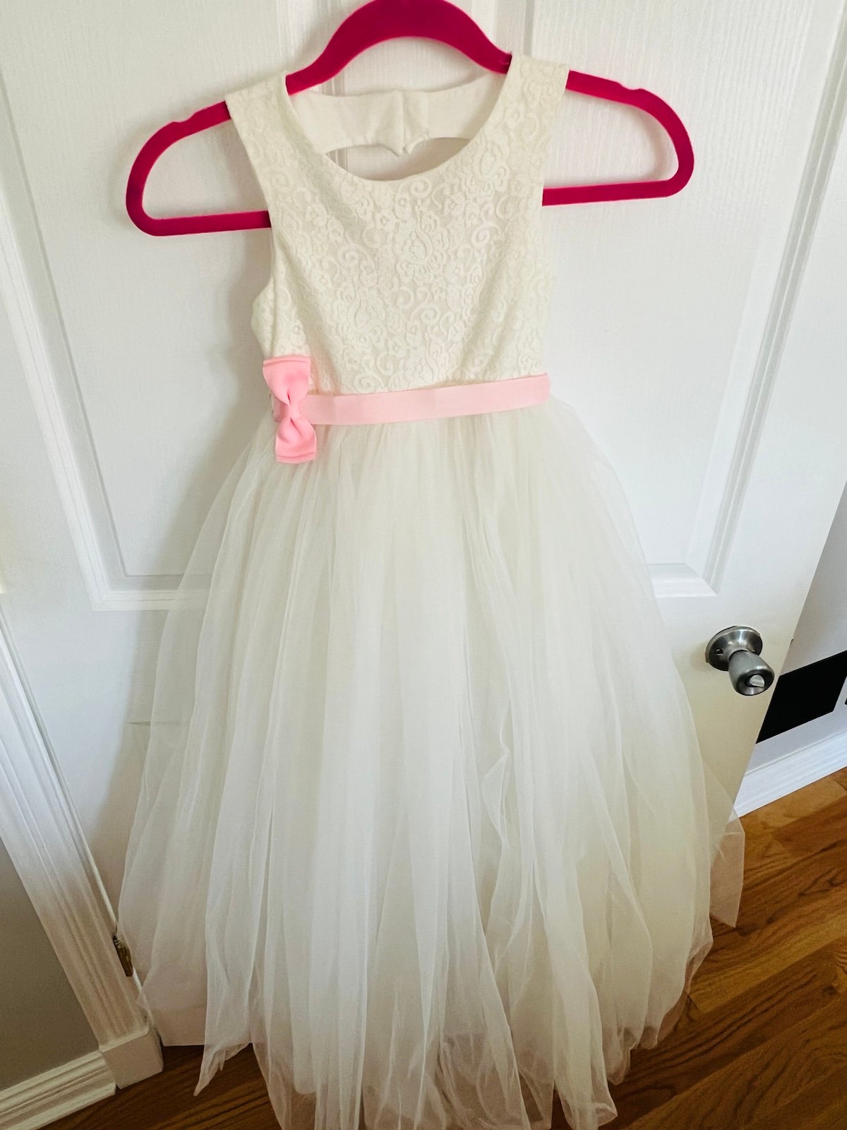 David’s Bridal Flower Girl Dress -Size 6