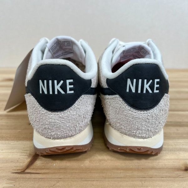 ★NIKE★ Cortez Vintage Suede W Summit White Muslin Gum Medi 28341954_58121252_600.jpg