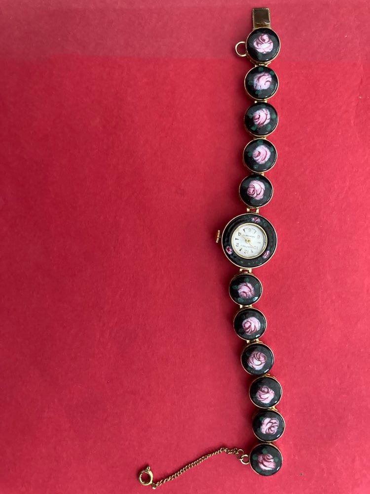 Womens rose Swiss watch