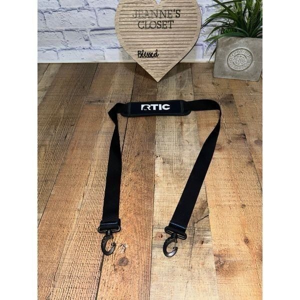 Rtic Soft black replacement Shoulder Strap Pre owned good condition Approx meas