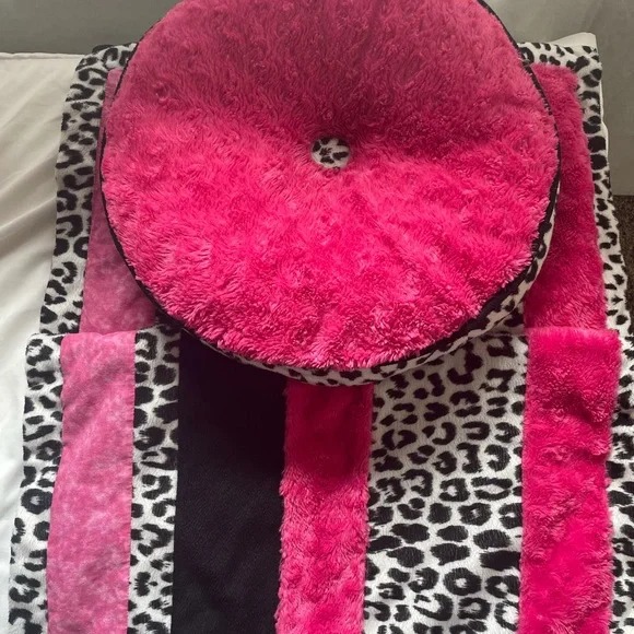 PILLOW