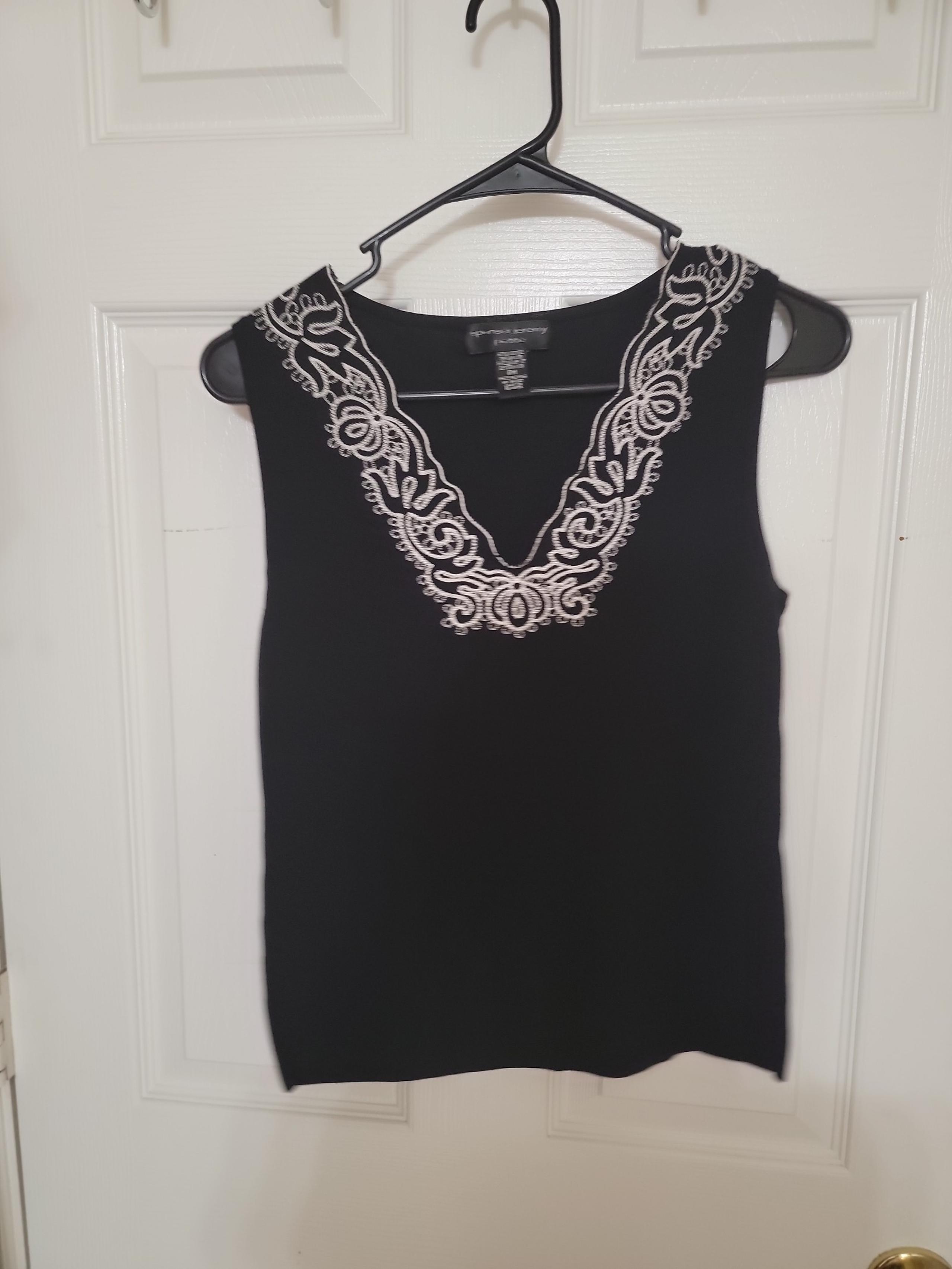 Spencer Jeremy Petite sleeveless in black - Spenser Jeremy